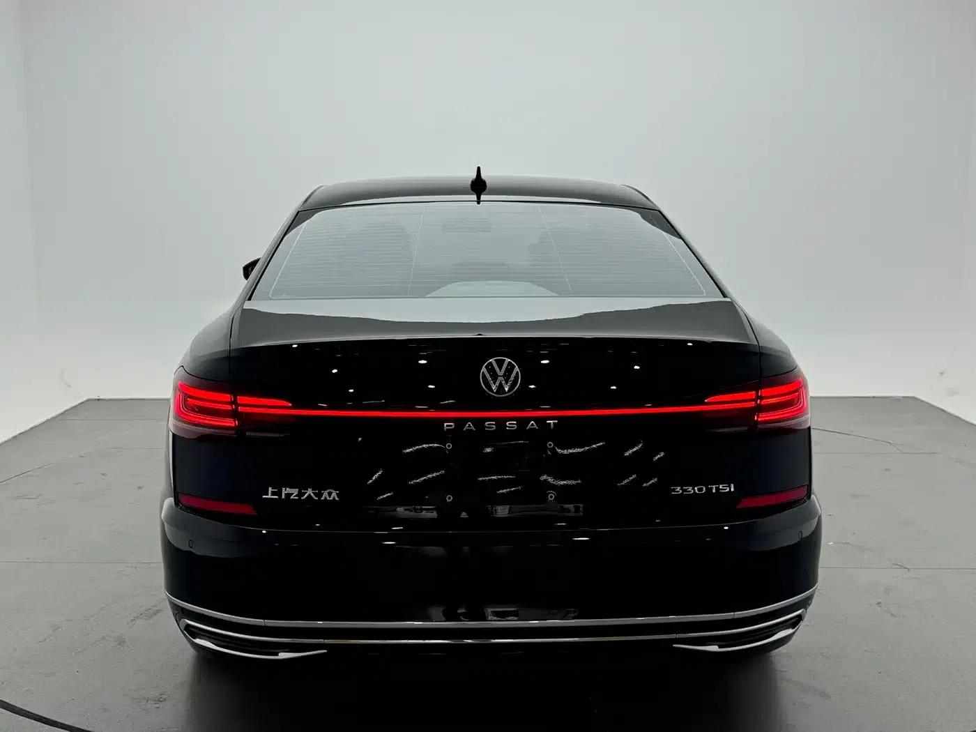 2022 Volkswagen Passat 280TSI Business Edition — миниатюра 4