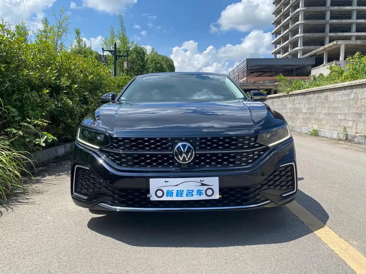 2023 Volkswagen Passat 330TSI Starry Sky Elite Edition — миниатюра 2