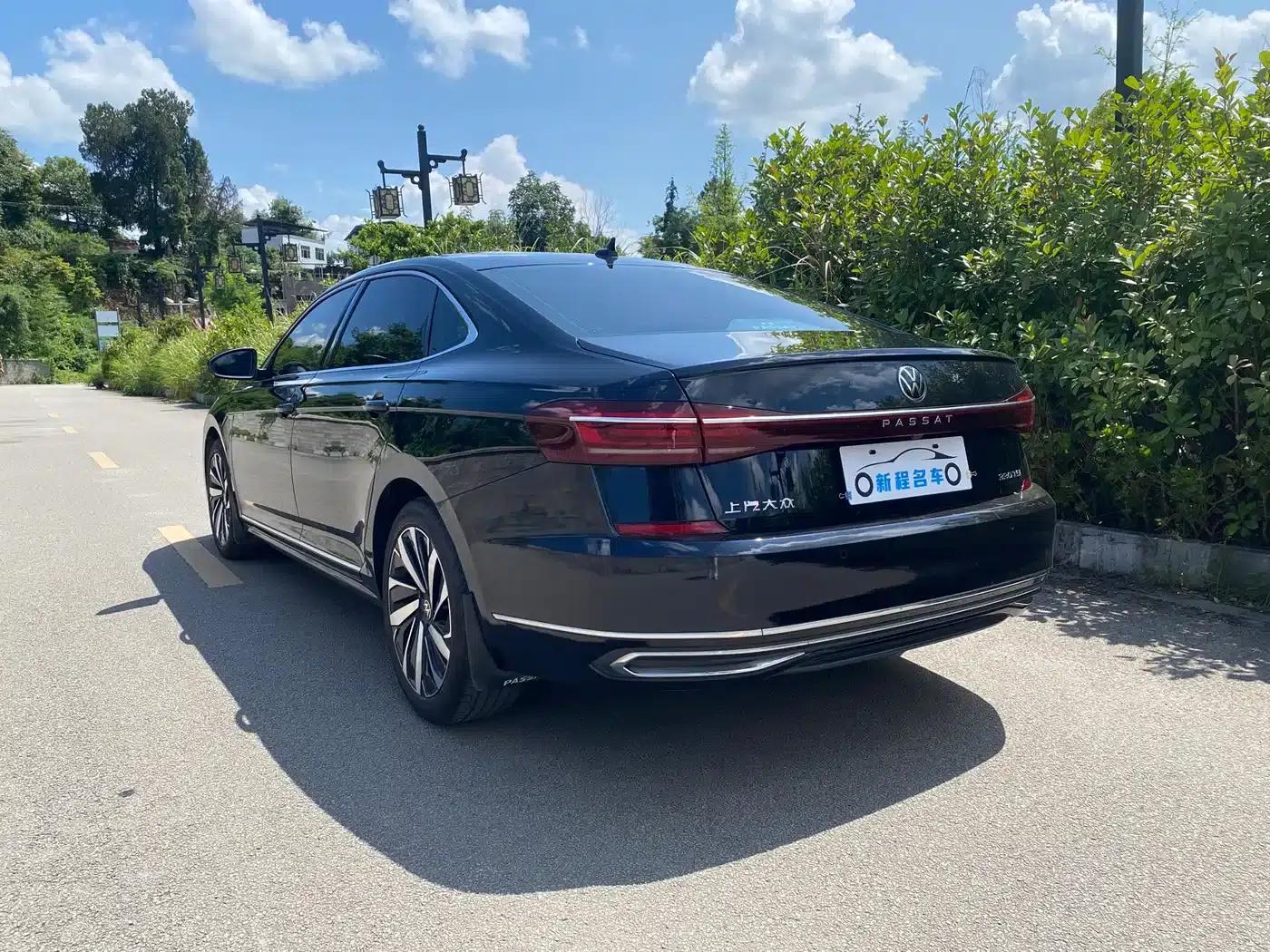 2023 Volkswagen Passat 330TSI Starry Sky Elite Edition — миниатюра 4