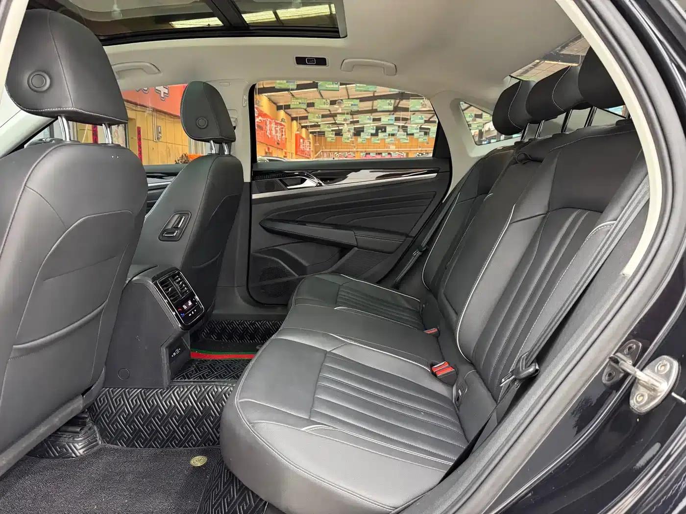 2023 Passat 330TSI Elite Edition — миниатюра 5