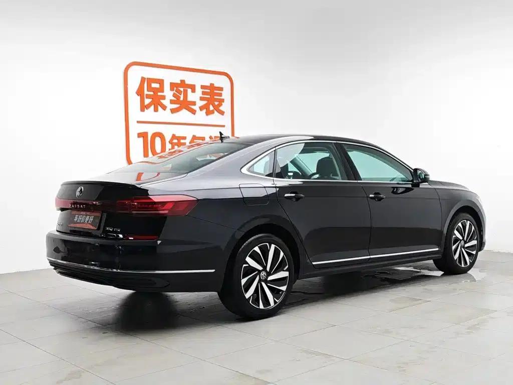 2025 Volkswagen Passat 330TSI Elite Edition — миниатюра 2