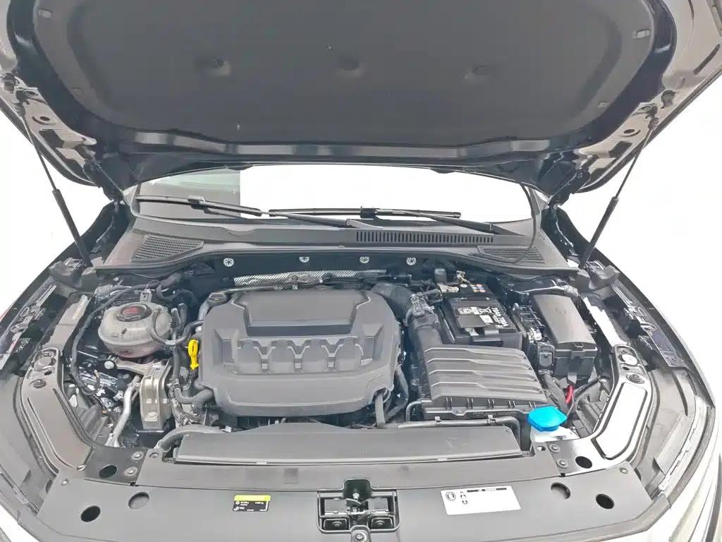 2025 Volkswagen Passat 330TSI Elite Edition — миниатюра 6