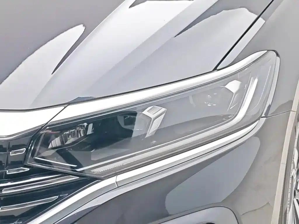 2025 Volkswagen Passat 330TSI Elite Edition — миниатюра 7