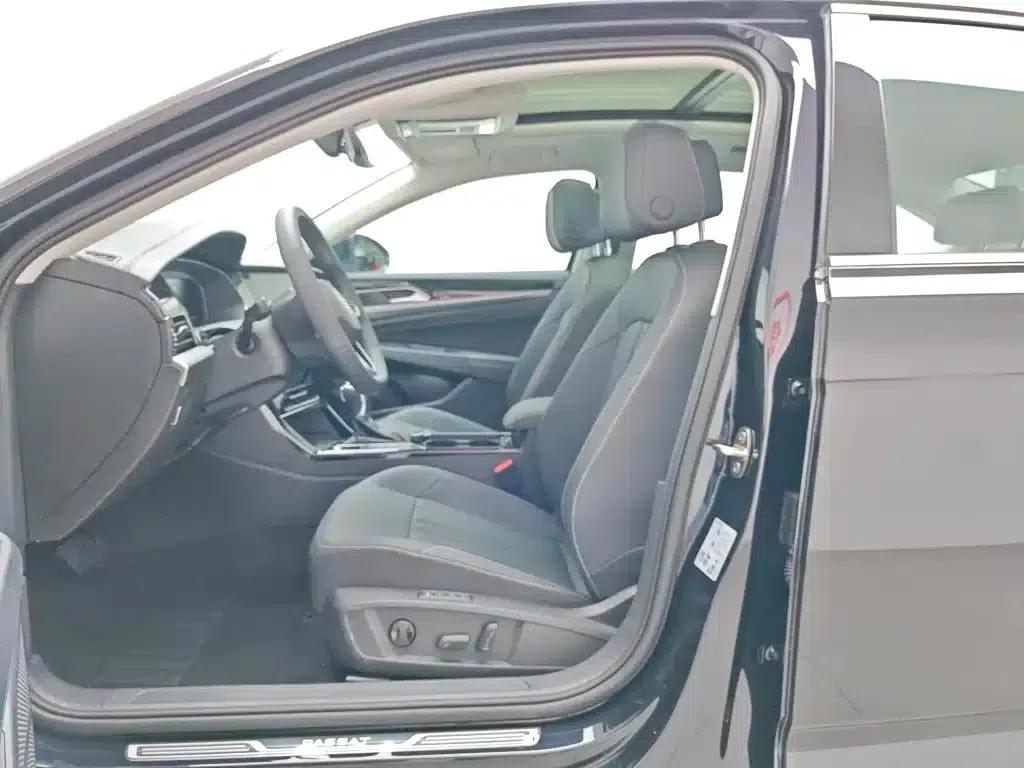 2025 Volkswagen Passat 330TSI Elite Edition — миниатюра 10