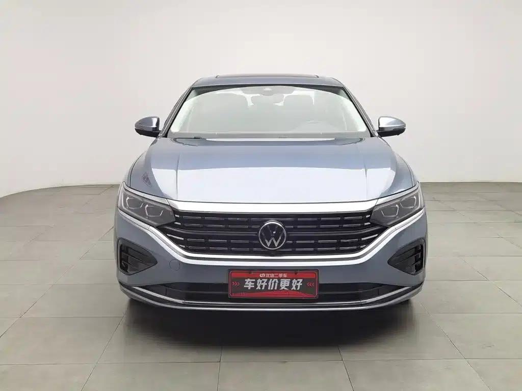 2022 Passat 330TSI Premium Edition — миниатюра 3