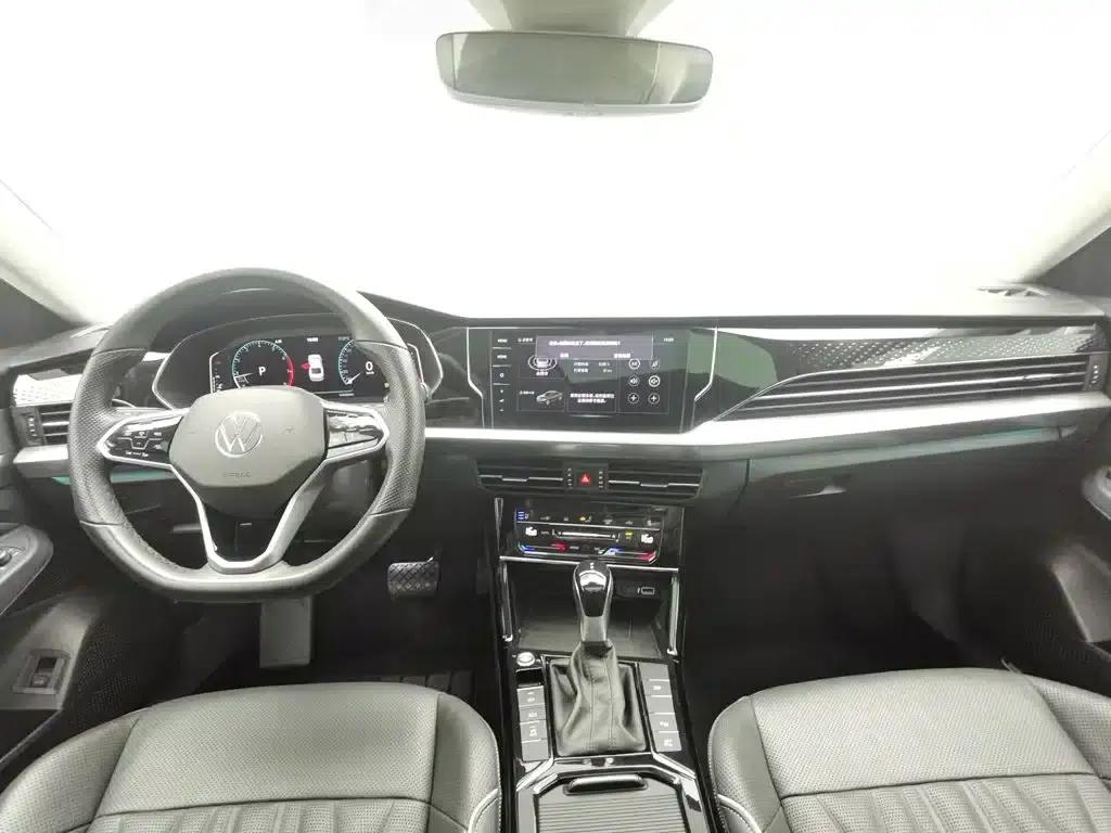 2022 Passat 330TSI Premium Edition — миниатюра 5