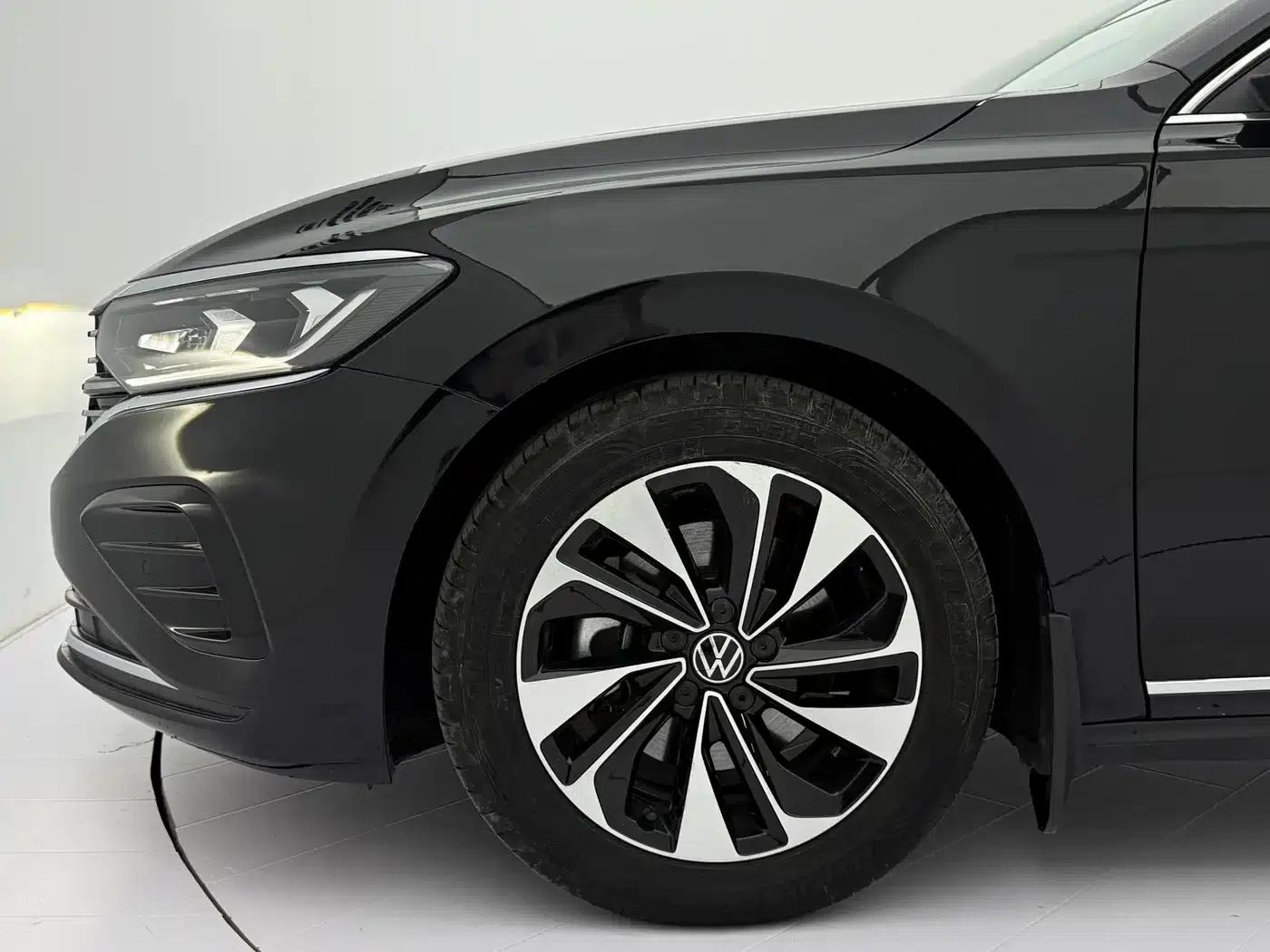 2022 Volkswagen Passat 280TSI Business Edition — миниатюра 23