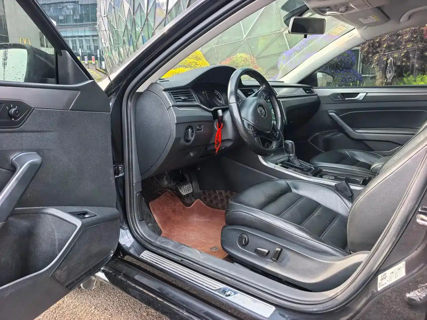 2017 Passat 280TSI DSG Premium Edition — миниатюра 4