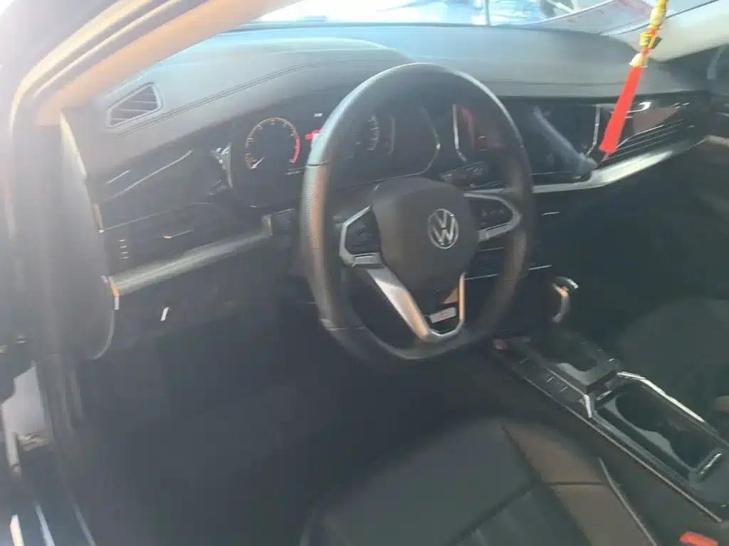 2022 Volkswagen Passat 330TSI Elite Edition — миниатюра 10