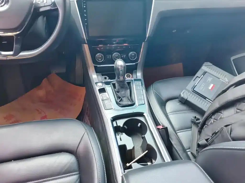2017 Passat 330TSI DSG Premium Edition — миниатюра 14