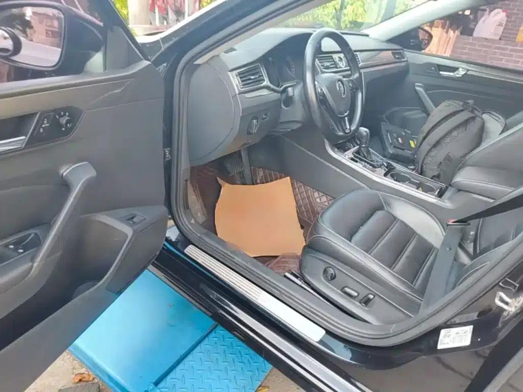 2017 Passat 330TSI DSG Premium Edition — миниатюра 16