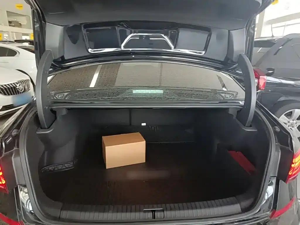 2024 Passat 330TSI Elite Edition — миниатюра 19