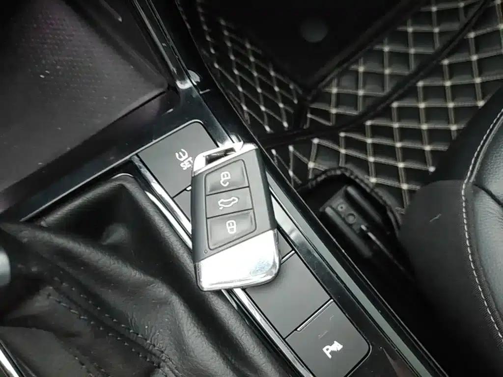 2020 Volkswagen Passat 330TSI Elite Edition (China VI Emission Standard) — миниатюра 9