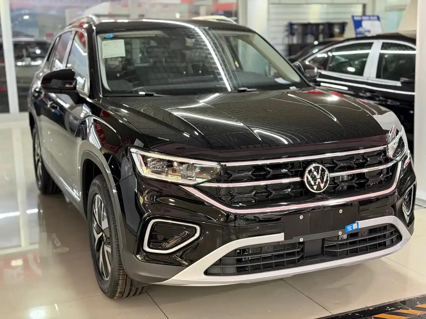 Tayron 2026 Model 30 Million Unit Selection Edition 300TSI — миниатюра 2
