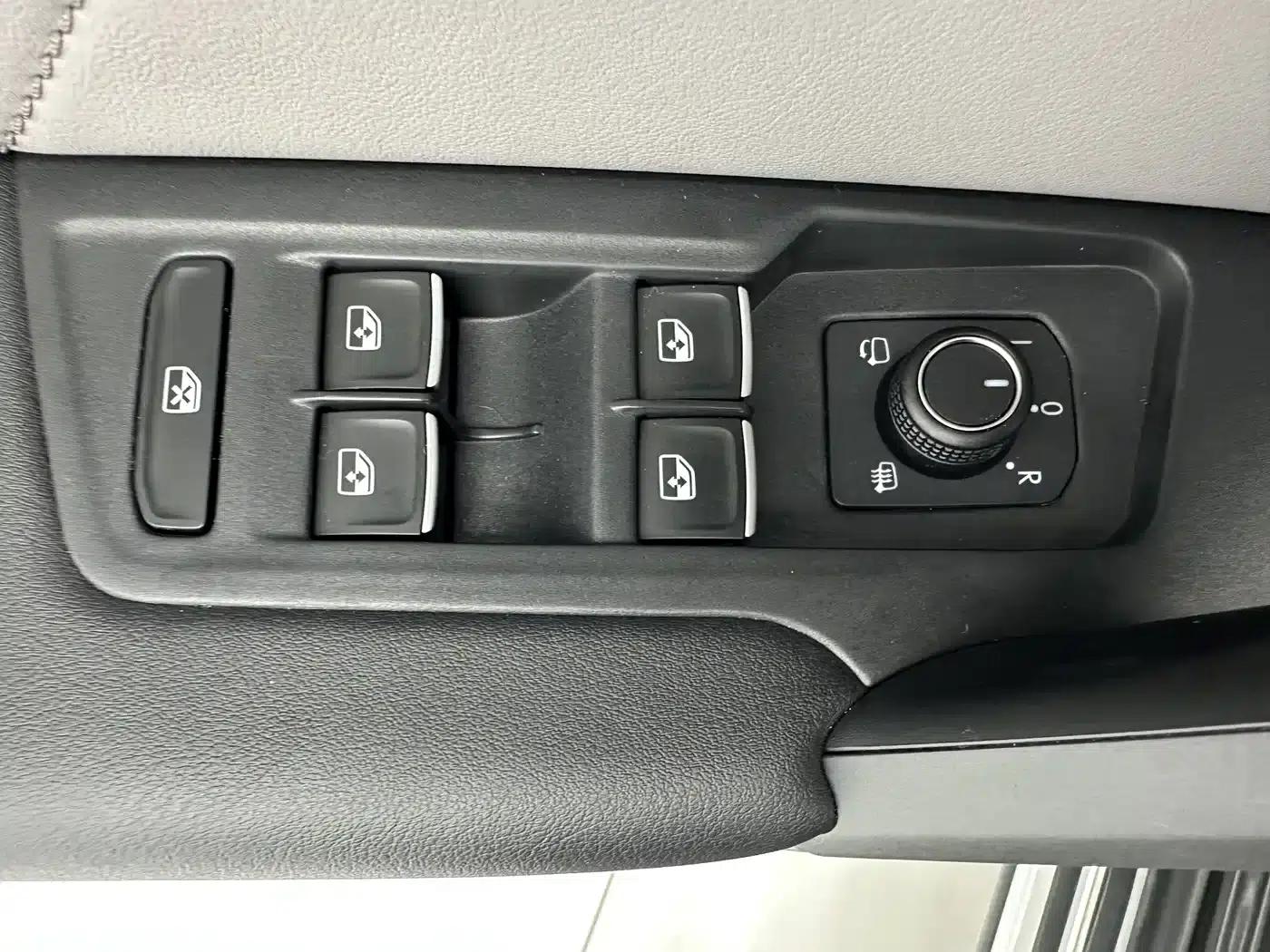 Tayron 2023 280TSI 2WD Luxury Plus Advanced Edition — миниатюра 12