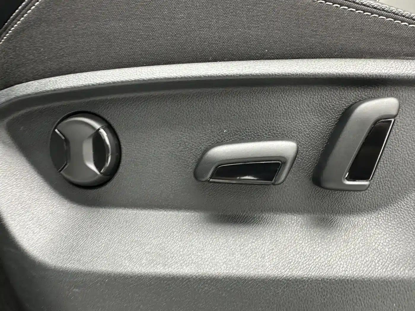 Tayron 2023 280TSI 2WD Luxury Plus Advanced Edition — миниатюра 13
