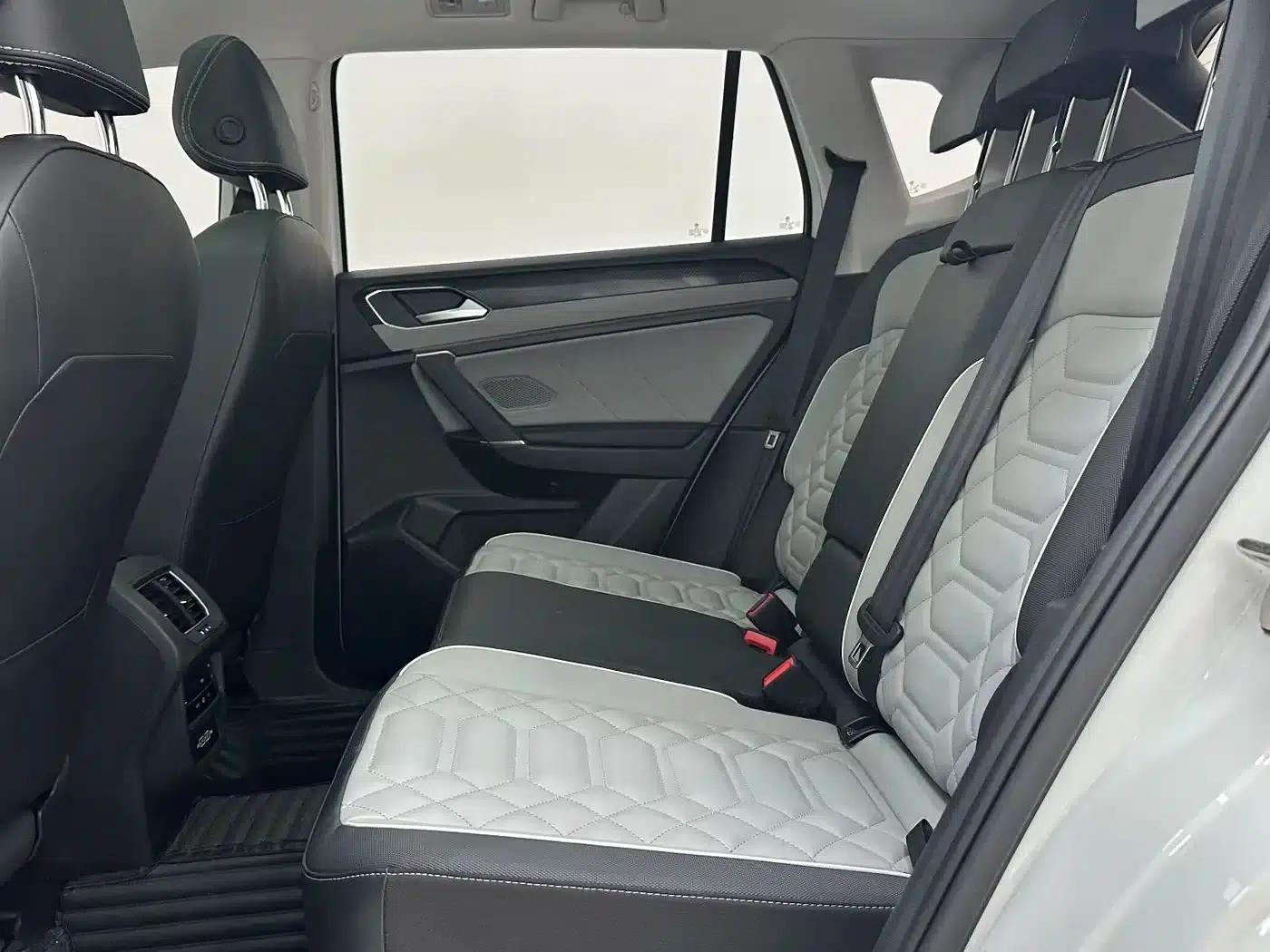 Tayron 2023 280TSI 2WD Luxury Plus Advanced Edition — миниатюра 9