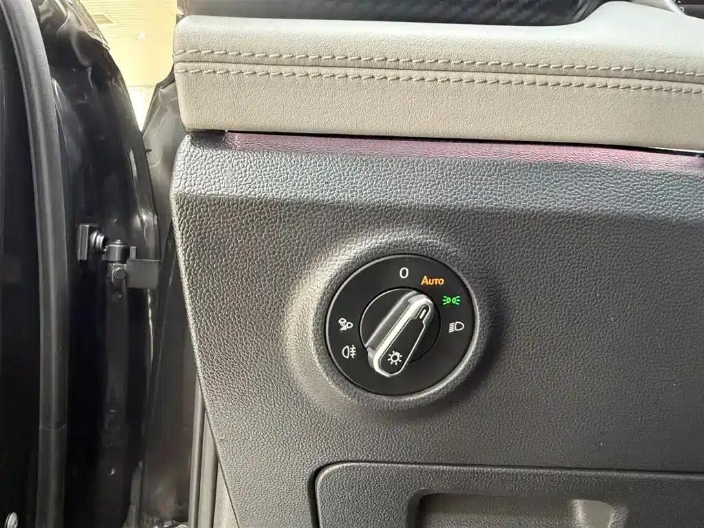 Tayron 2023 280TSI 2WD Luxury Plus Advanced Edition — миниатюра 9
