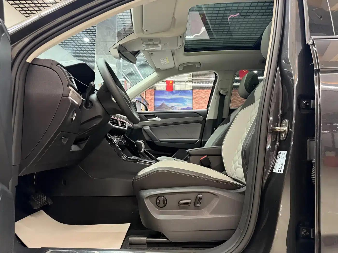 Tayron 2023 280TSI 2WD Luxury Plus Advanced Edition — миниатюра 13