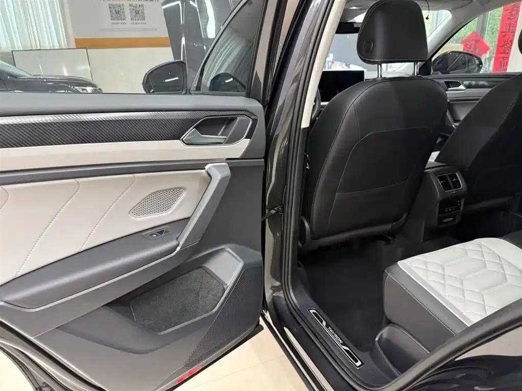 Tayron 2023 280TSI 2WD Luxury Plus Advanced Edition — миниатюра 17