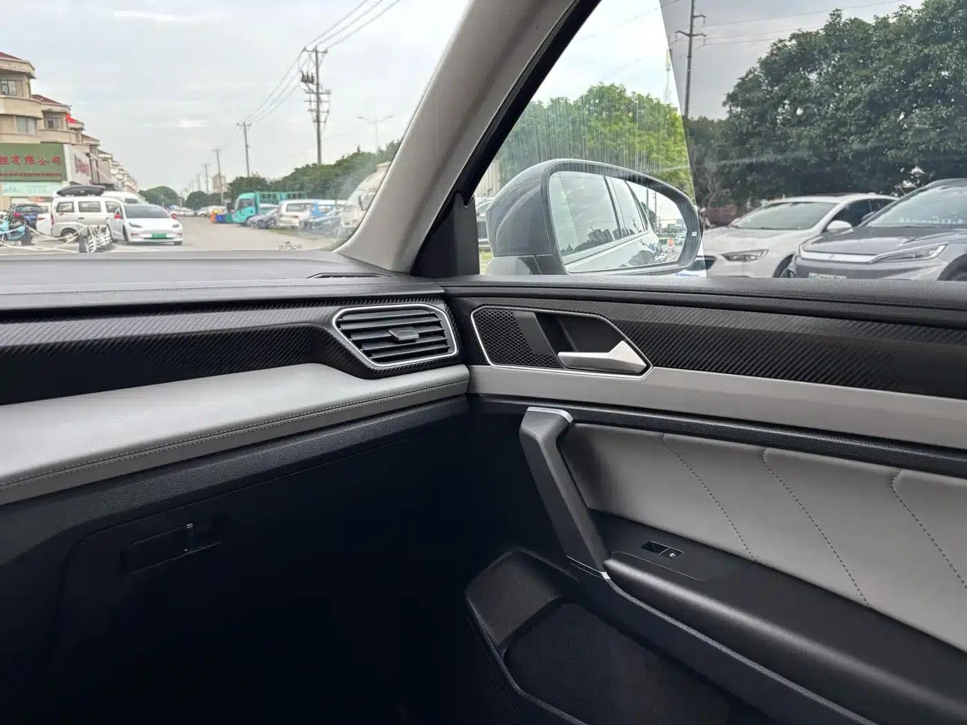 Tayron 2023 300TSI 2WD Luxury Plus Advanced Edition — миниатюра 16