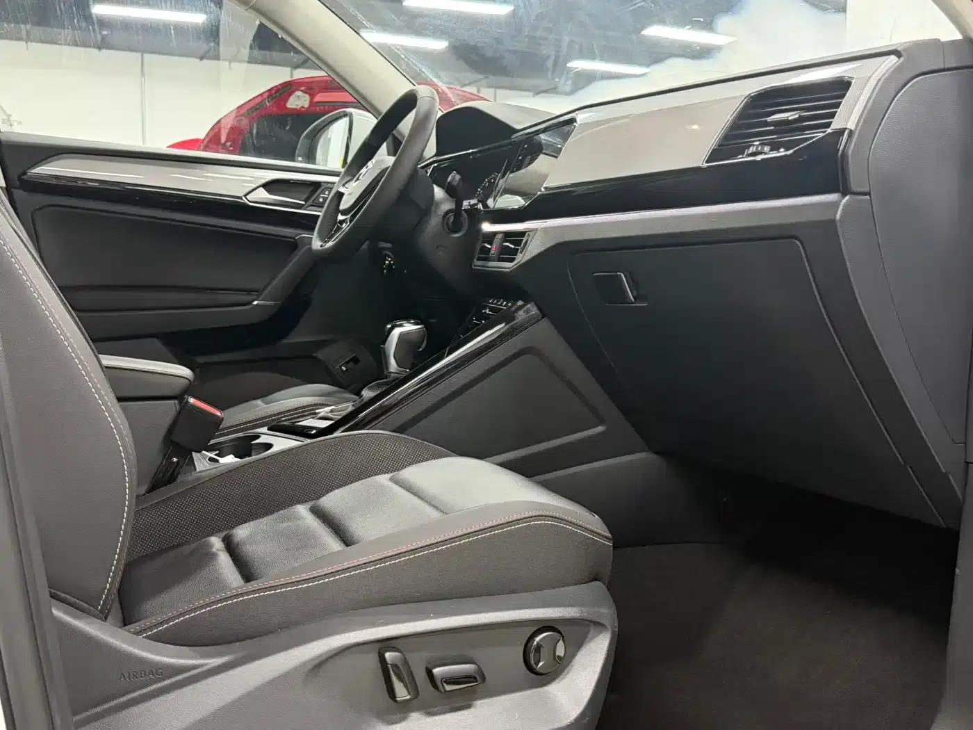 Tayron 2022 280TSI 2WD Luxury Intelligent Edition — миниатюра 19