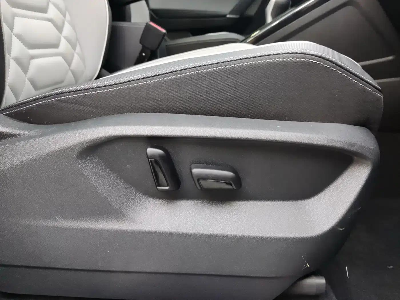 Tayron 2023 280TSI 2WD Luxury Plus Advanced Edition — миниатюра 17