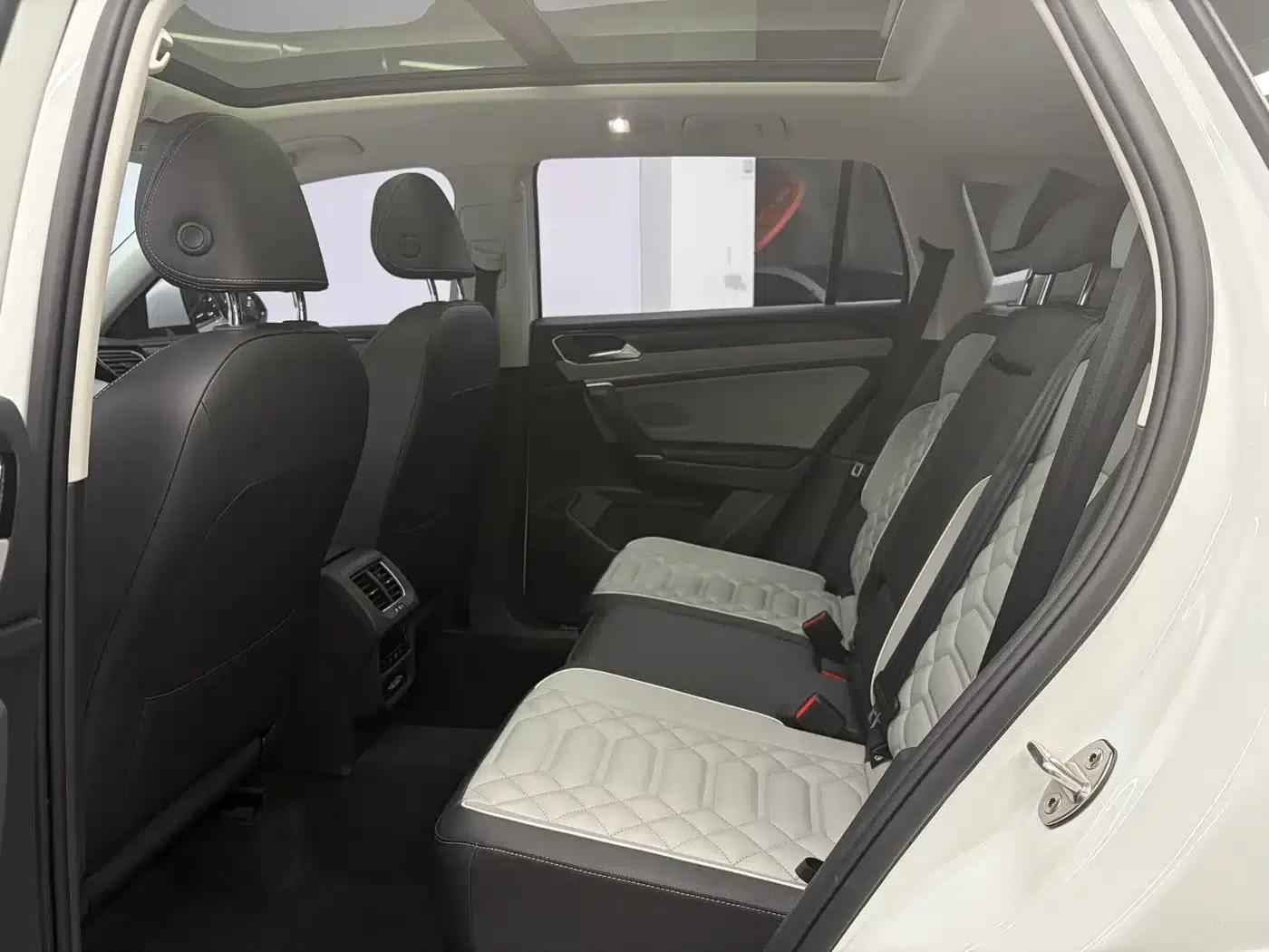 Tayron 2023 280TSI 2WD Luxury Plus Advanced Edition — миниатюра 16