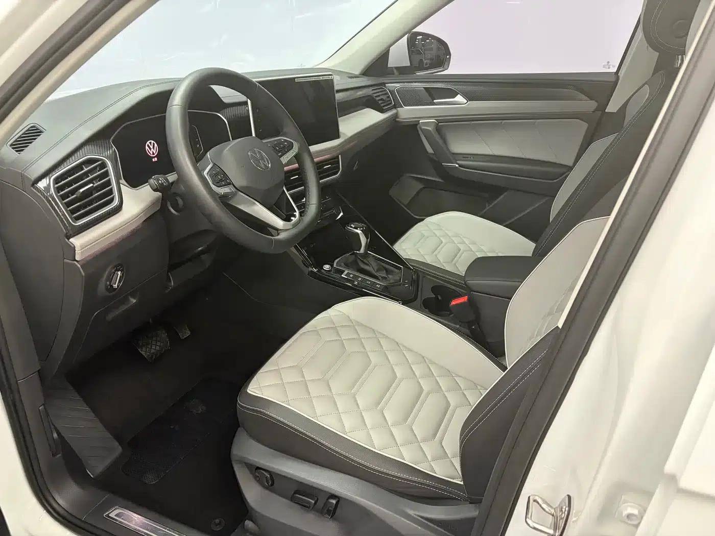 Tayron 2023 280TSI 2WD Luxury Plus Advanced Edition — миниатюра 6