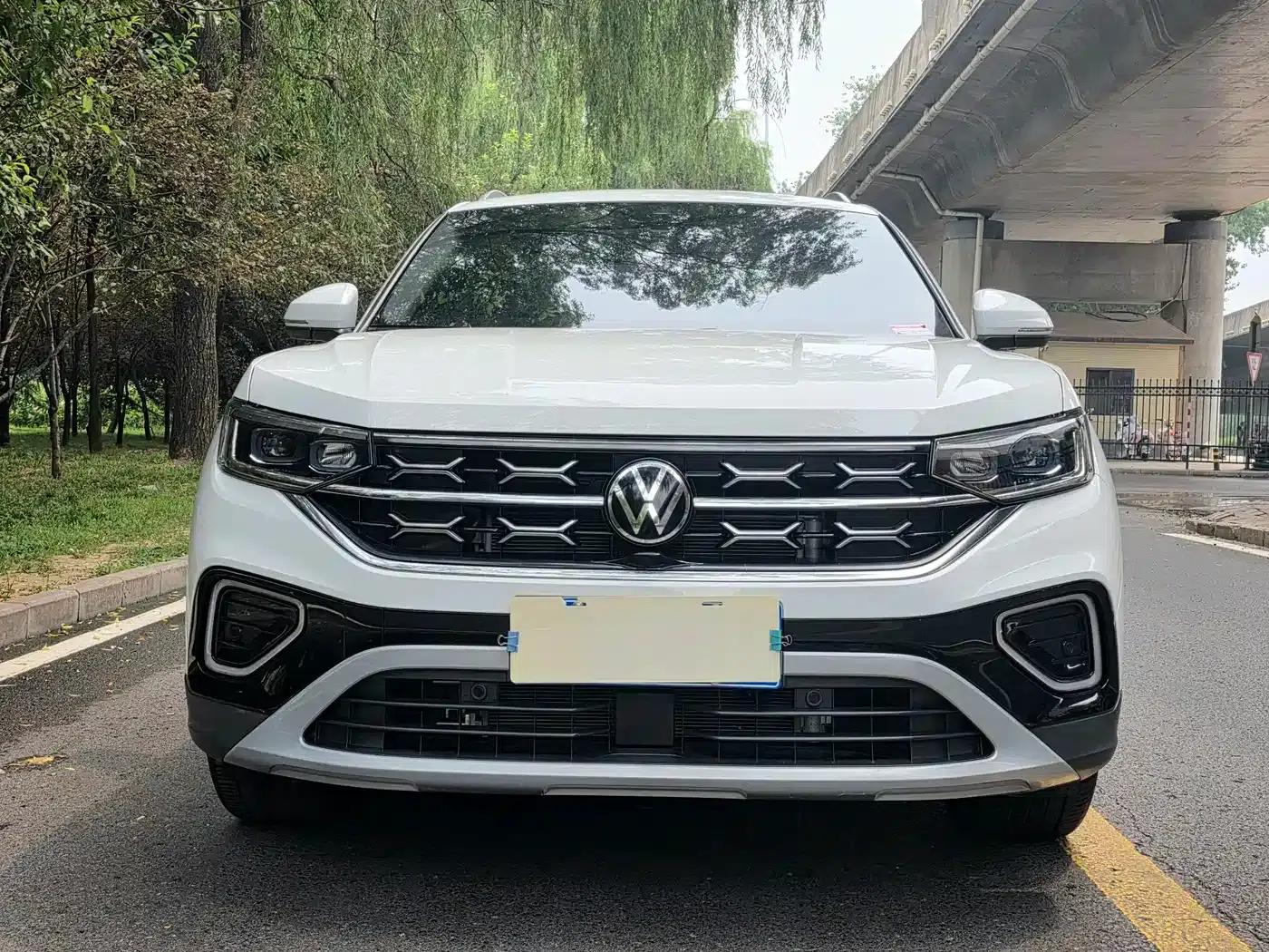 Tayron 2023 330TSI 2WD Luxury Plus Advanced Edition — миниатюра 2