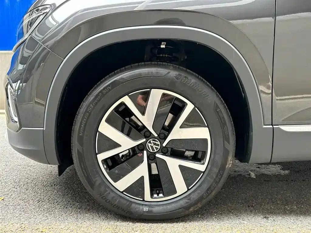 Tayron 2025 Popular Edition 300TSI — миниатюра 6