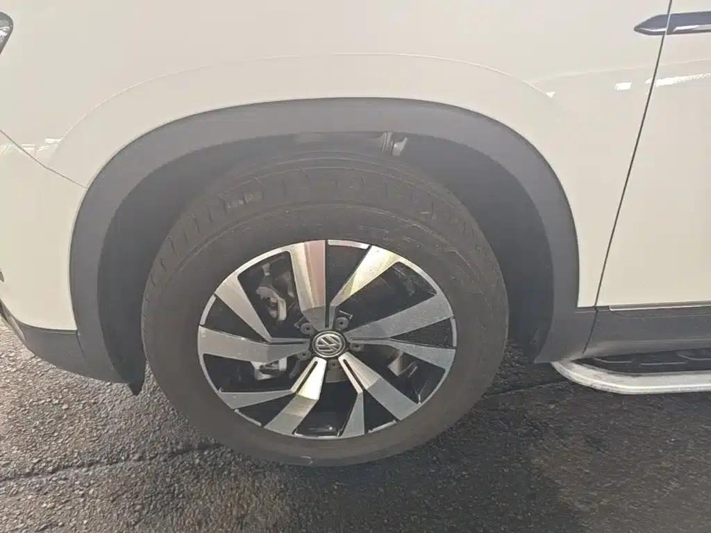 Tayron 2021 330TSI 2WD Luxury Intelligent Edition — миниатюра 23