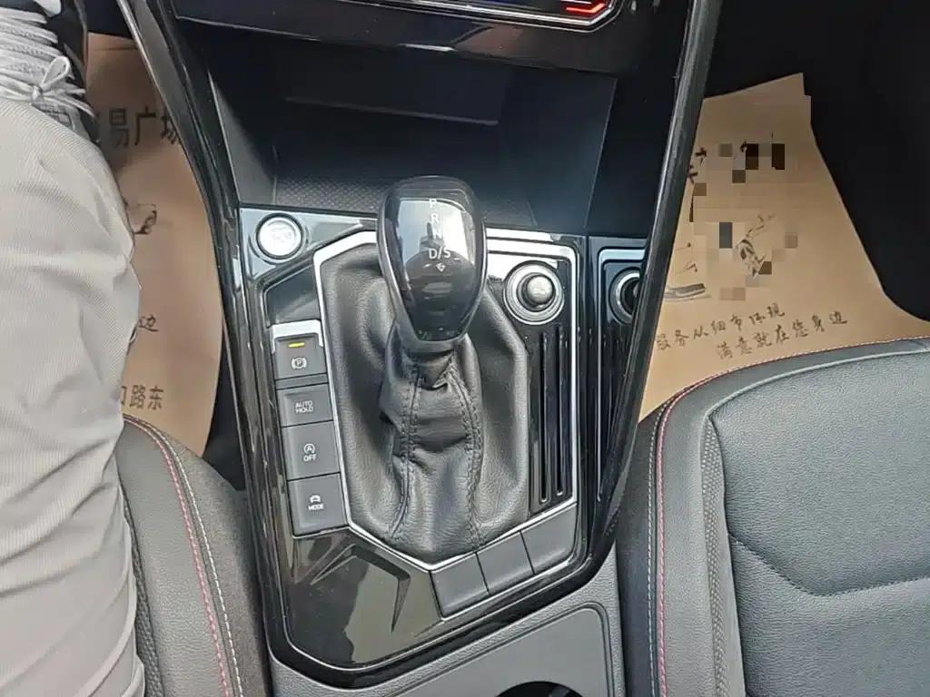 Tayron 2020 330TSI 2WD Luxury Intelligent Edition — миниатюра 14