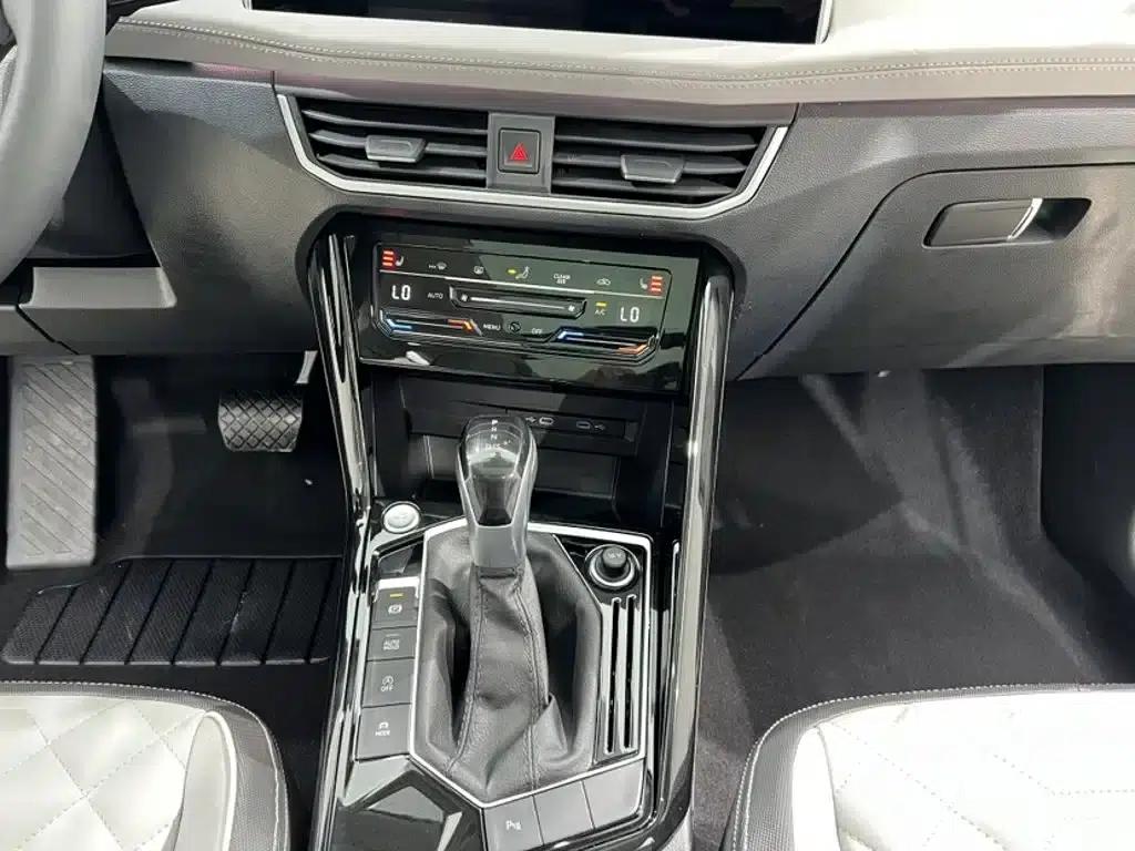 Tayron 2023 280TSI 2WD Luxury Plus Advanced Edition — миниатюра 19