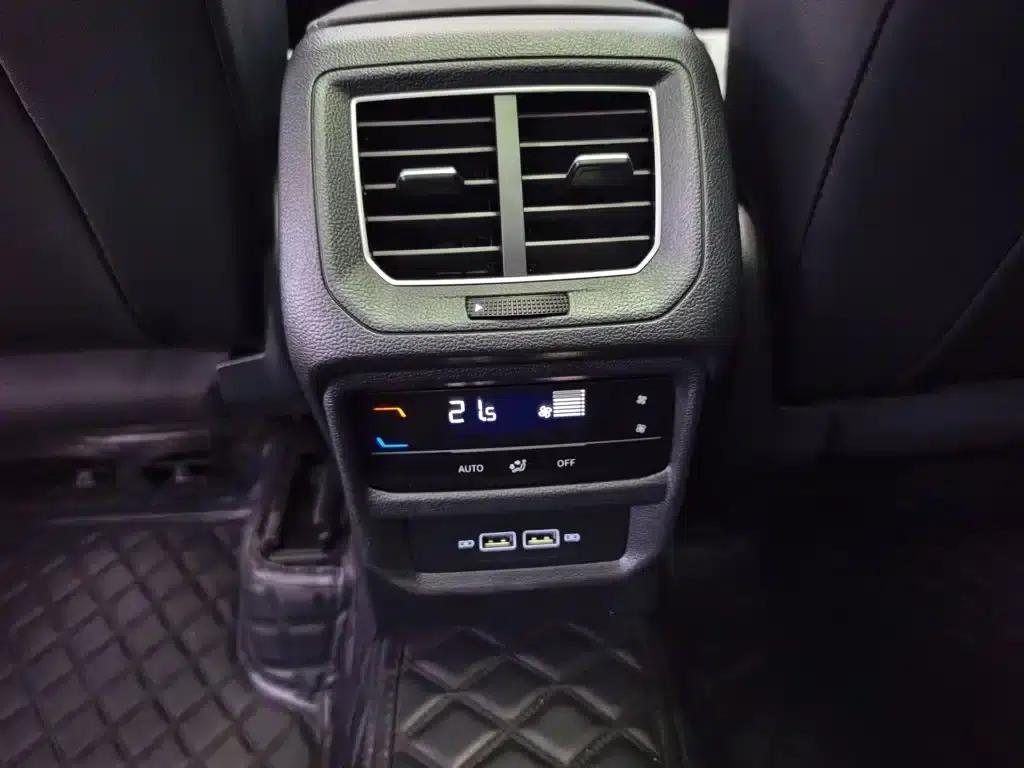 Tayron 2025 Popular Edition 300TSI — миниатюра 16