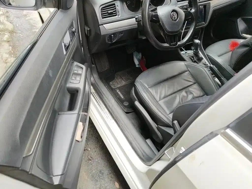 2015 Volkswagen Lavida 1.6L Automatic Comfort Edition — миниатюра 17