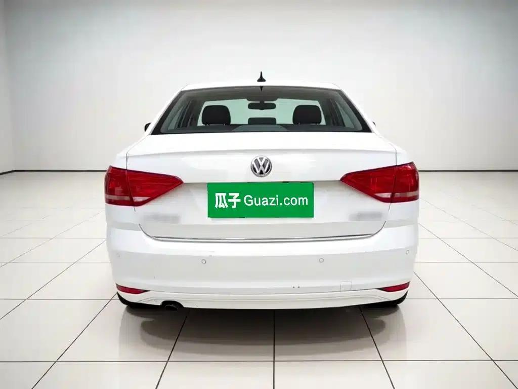 2015 Volkswagen Lavida 1.6L Automatic Comfort Edition — миниатюра 5
