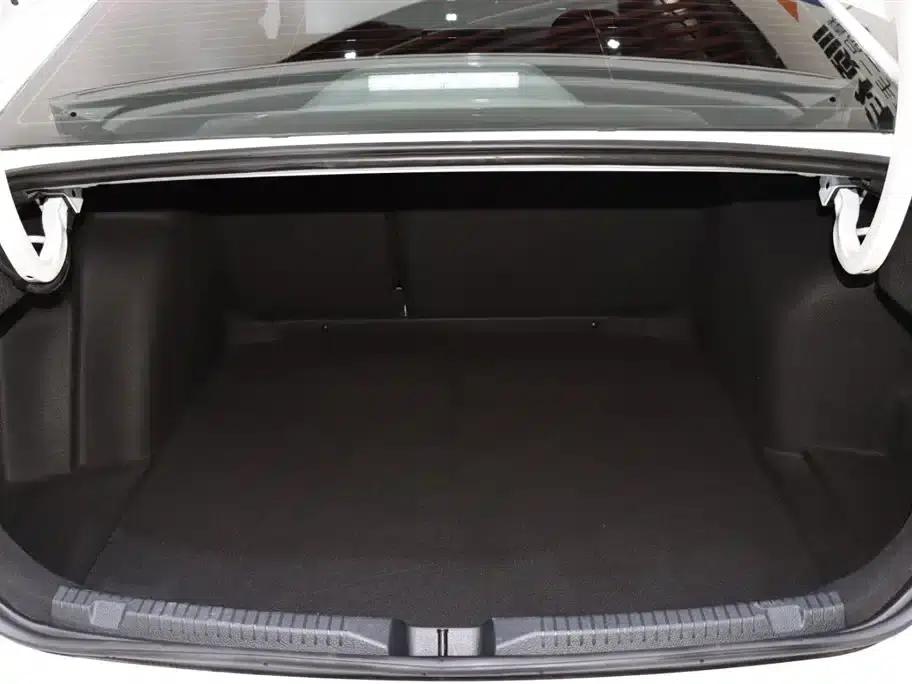 Lavida 2024 300TSI DSG Starry Sky Leading Edition — миниатюра 17