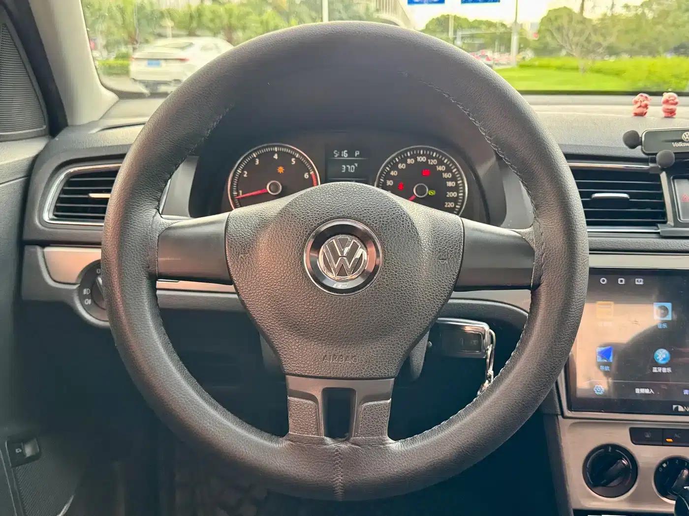 2013 Volkswagen Lavida 1.4TSI DSG Comfort Edition — миниатюра 14