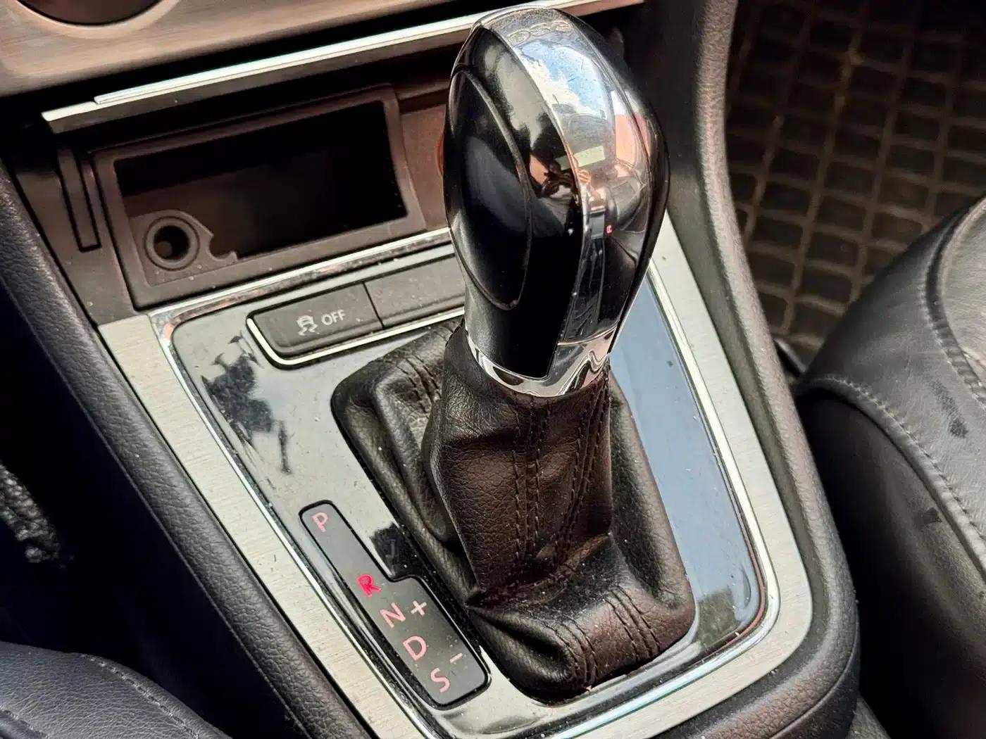 2013 Volkswagen Lavida 1.4TSI DSG Comfort Edition — миниатюра 18