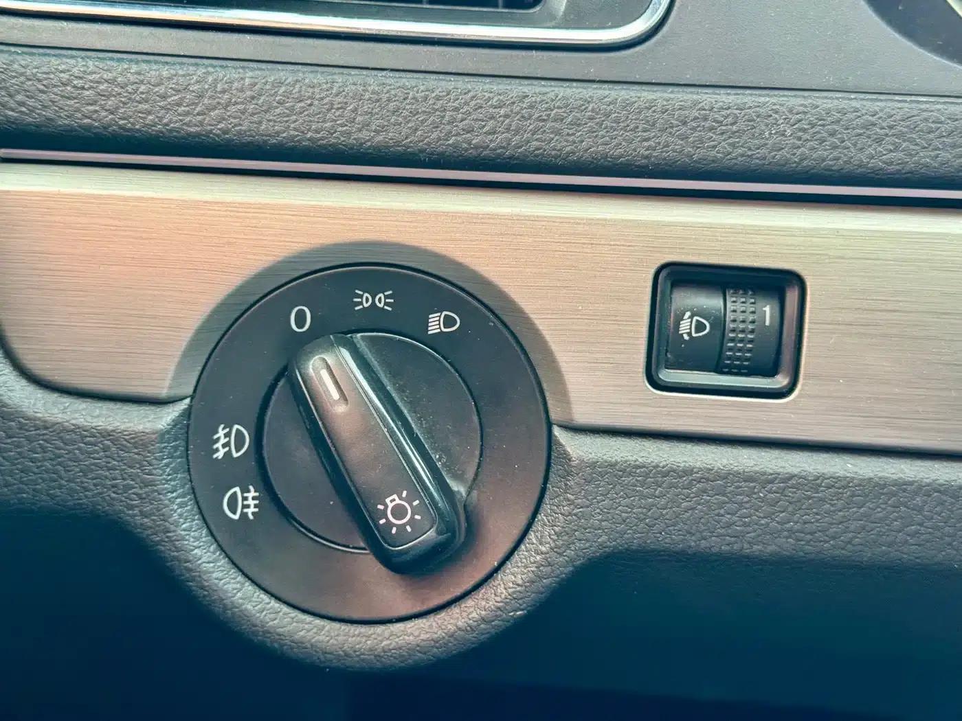 2013 Volkswagen Lavida 1.4TSI DSG Comfort Edition — миниатюра 20