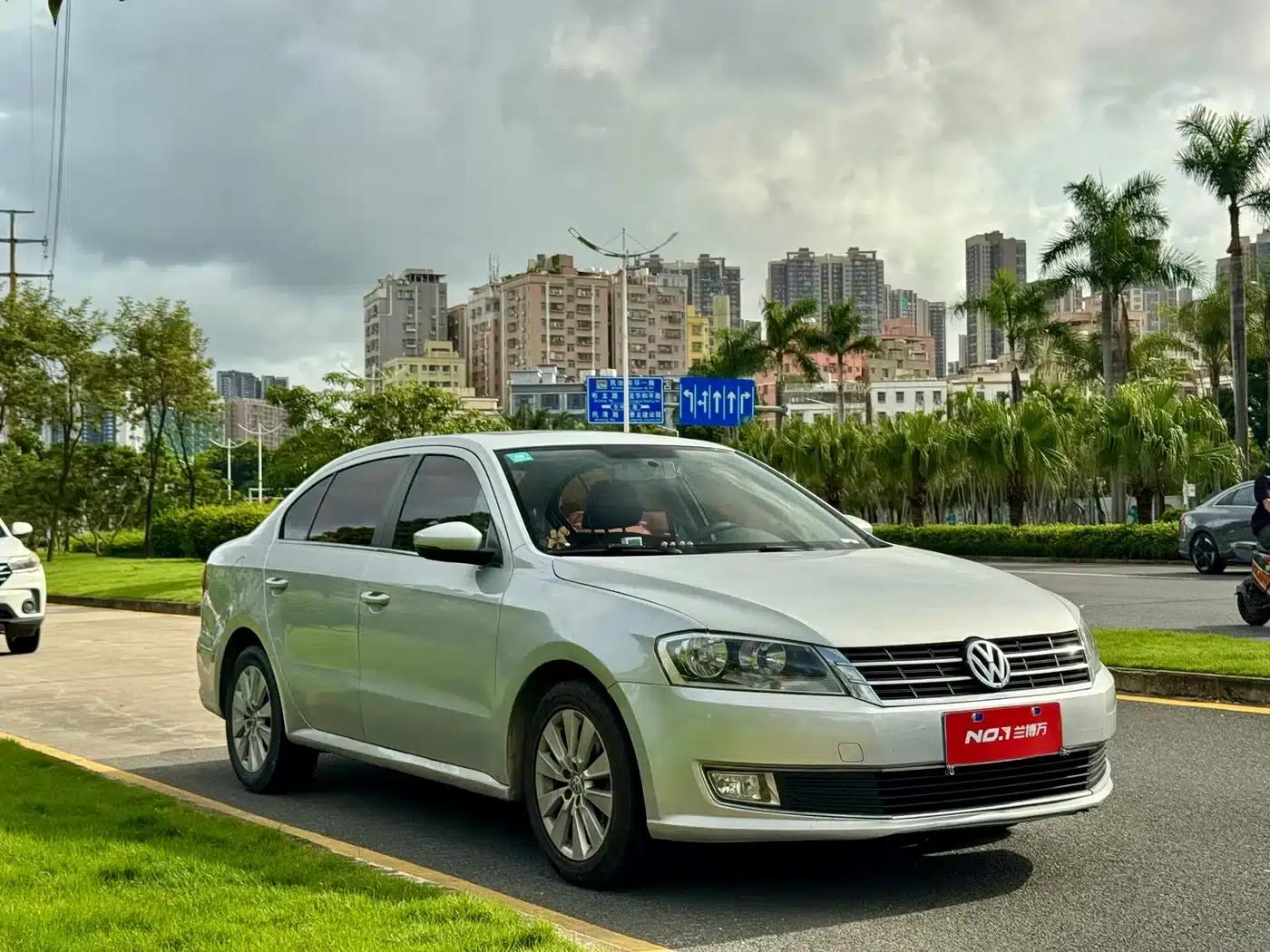 2013 Volkswagen Lavida 1.4TSI DSG Comfort Edition — миниатюра 3