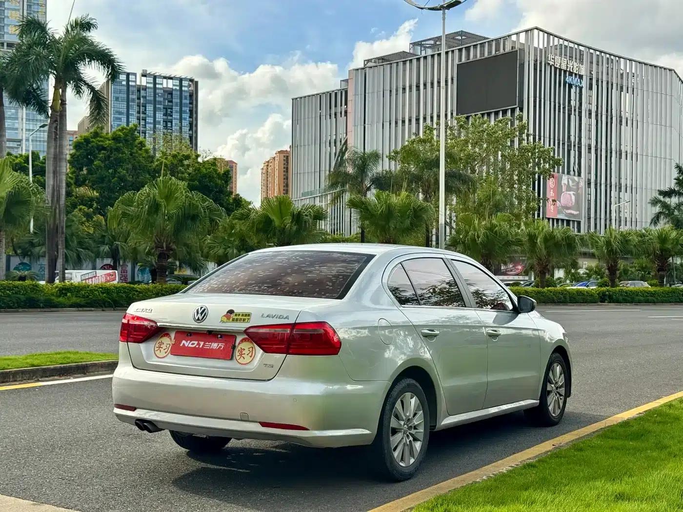 2013 Volkswagen Lavida 1.4TSI DSG Comfort Edition — миниатюра 9