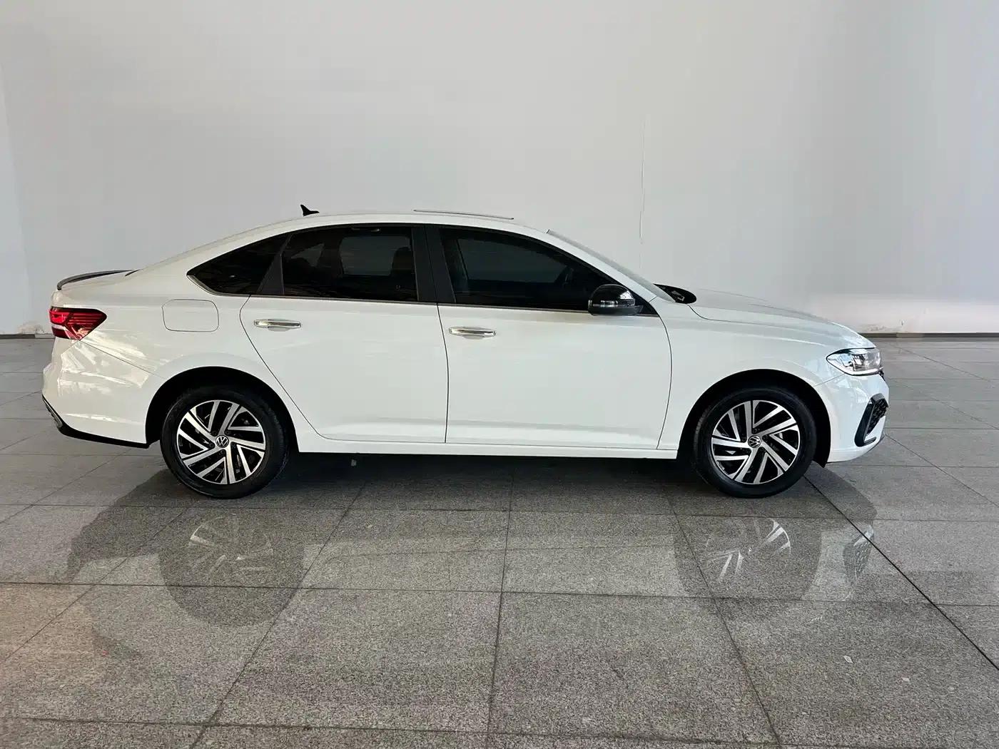 2023 Volkswagen Lavida 300TSI DSG Starry Sky Edition — миниатюра 2