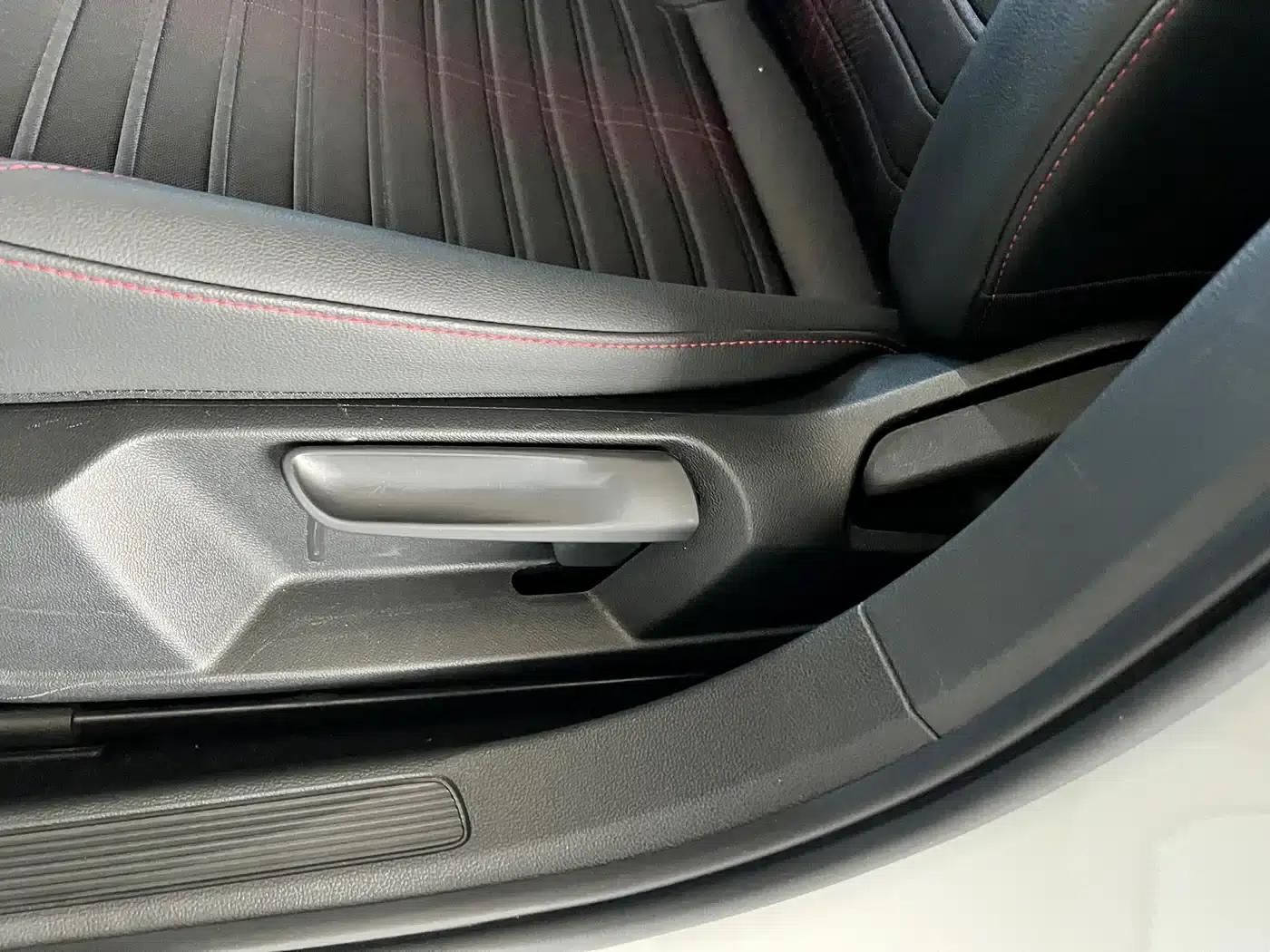 2023 Volkswagen Lavida 300TSI DSG Starry Sky Edition — миниатюра 17