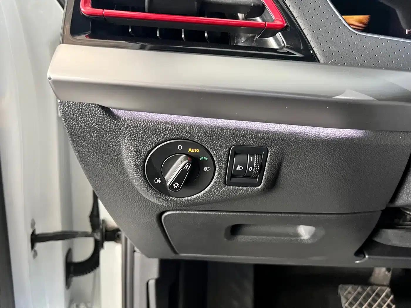 2023 Volkswagen Lavida 300TSI DSG Starry Sky Edition — миниатюра 18