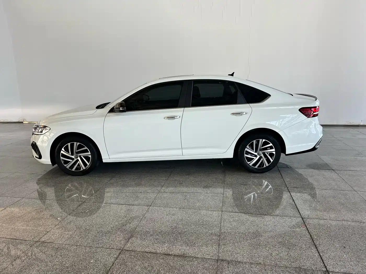 2023 Volkswagen Lavida 300TSI DSG Starry Sky Edition — миниатюра 3
