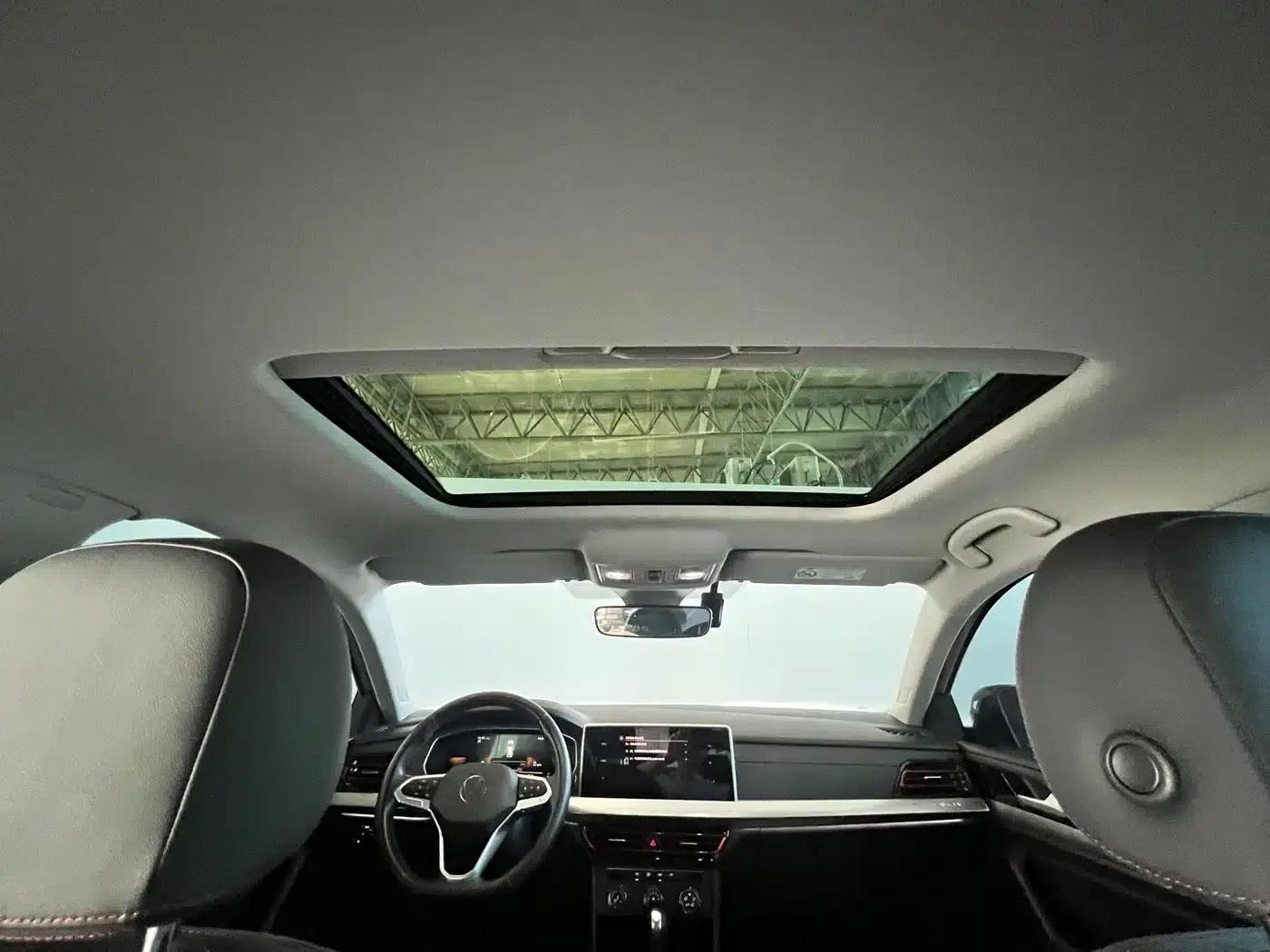 2023 Volkswagen Lavida 300TSI DSG Starry Sky Edition — миниатюра 28
