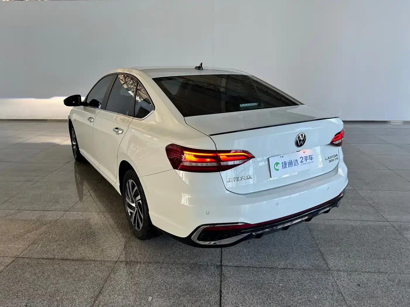 2023 Volkswagen Lavida 300TSI DSG Starry Sky Edition — миниатюра 7