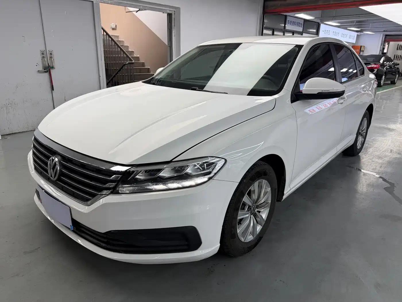 2021 Volkswagen Lavida 1.5L Automatic Fashion Edition — миниатюра 1